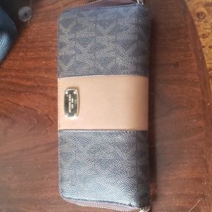 Michael Kors wallet